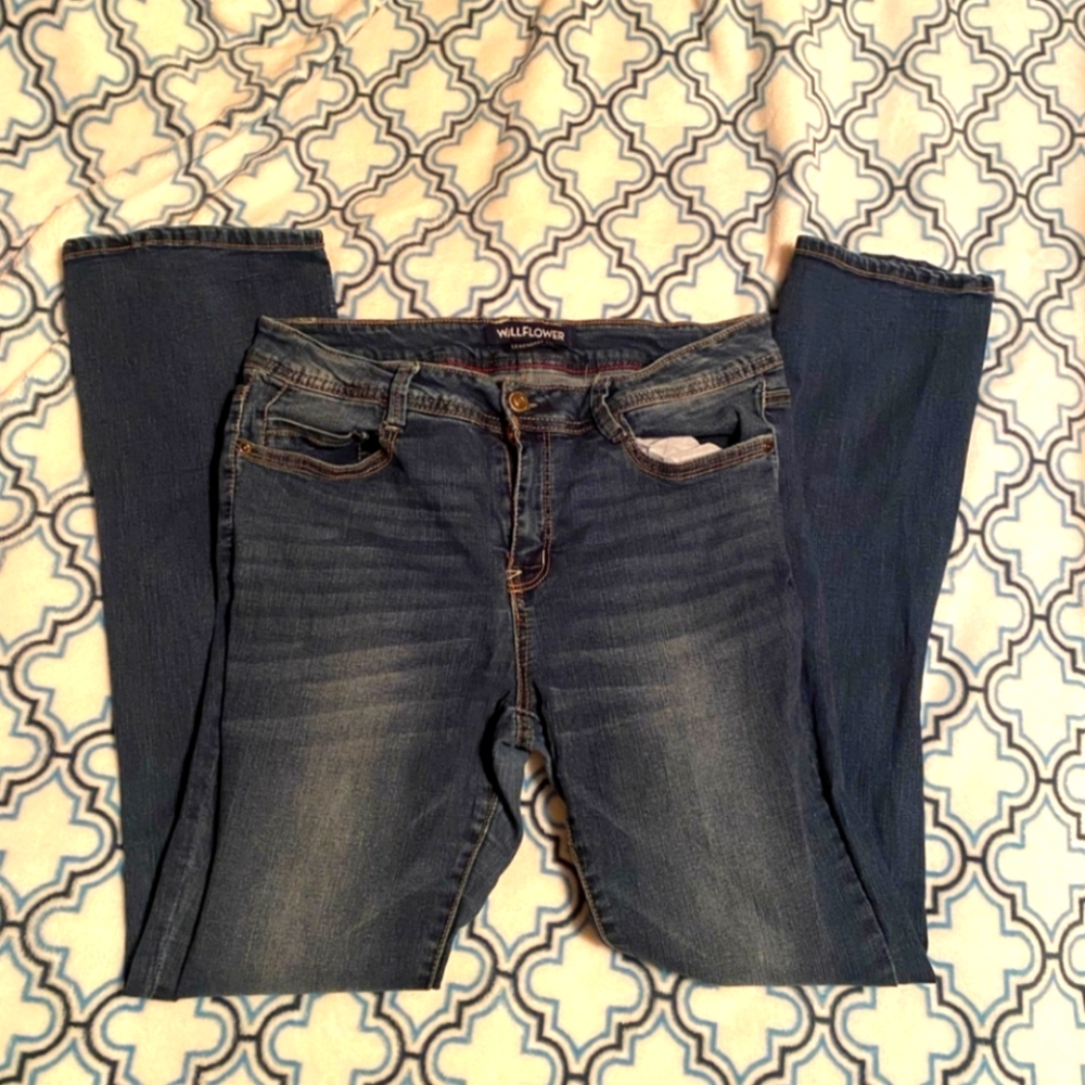 Wallflower jeans